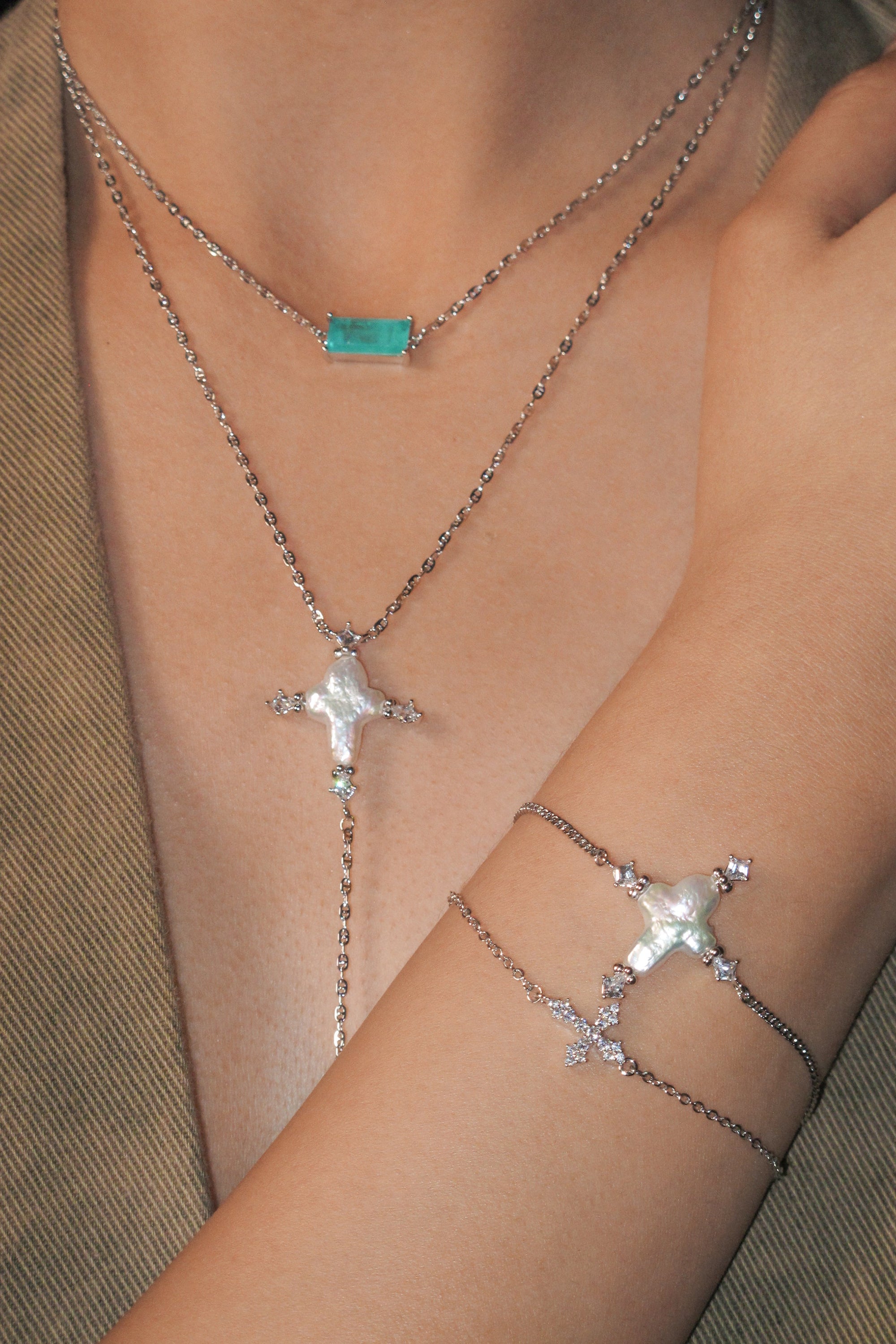 Silver/Lumen Cross Bracelet – 4 Styles / Set Available - booneealus