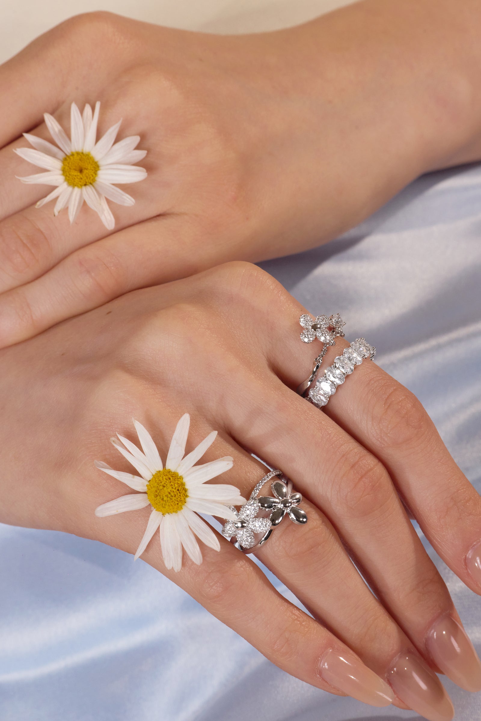 Glitter Twin Flower Zircon Ring