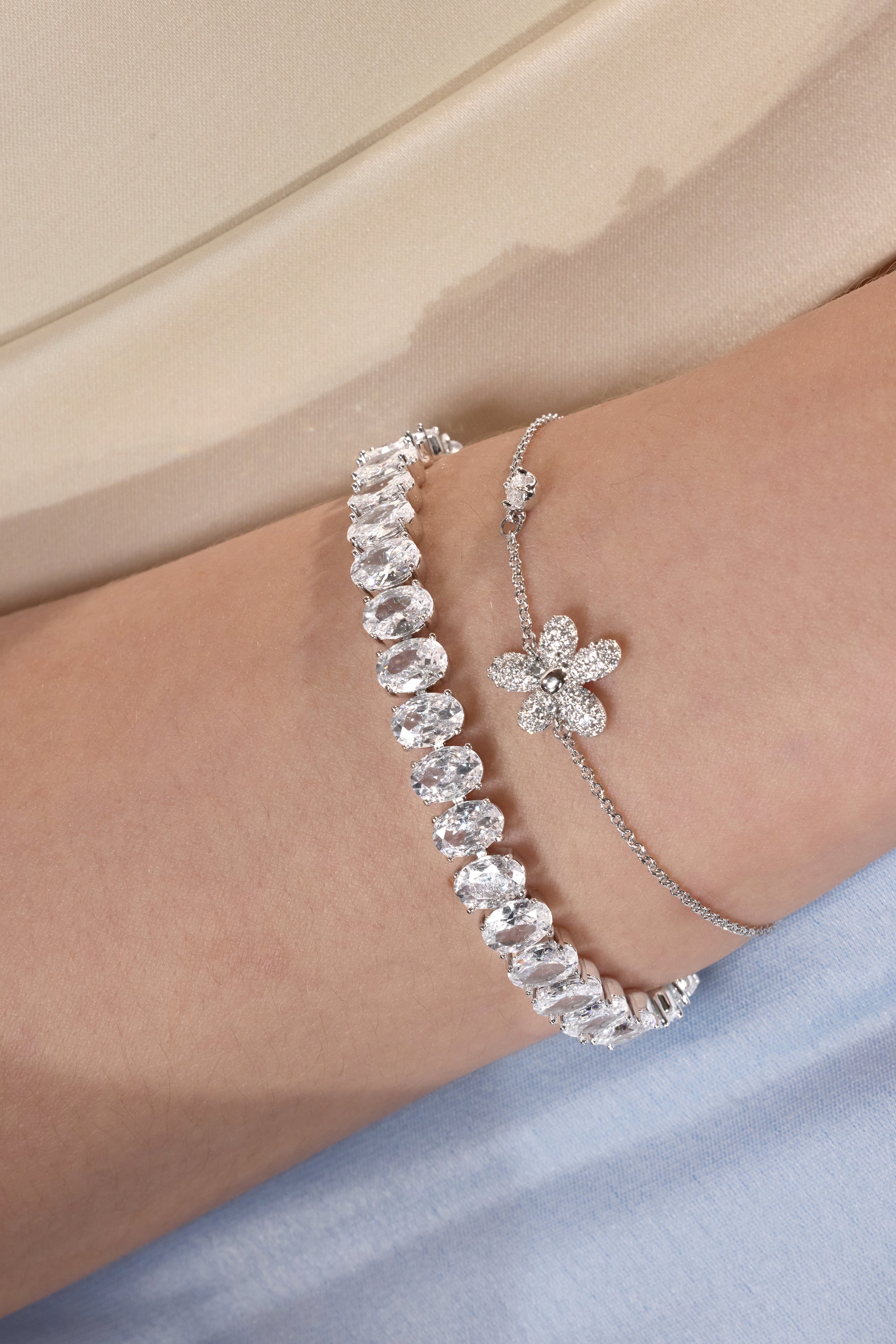 Zircon Falling Dew Flower Bracelet