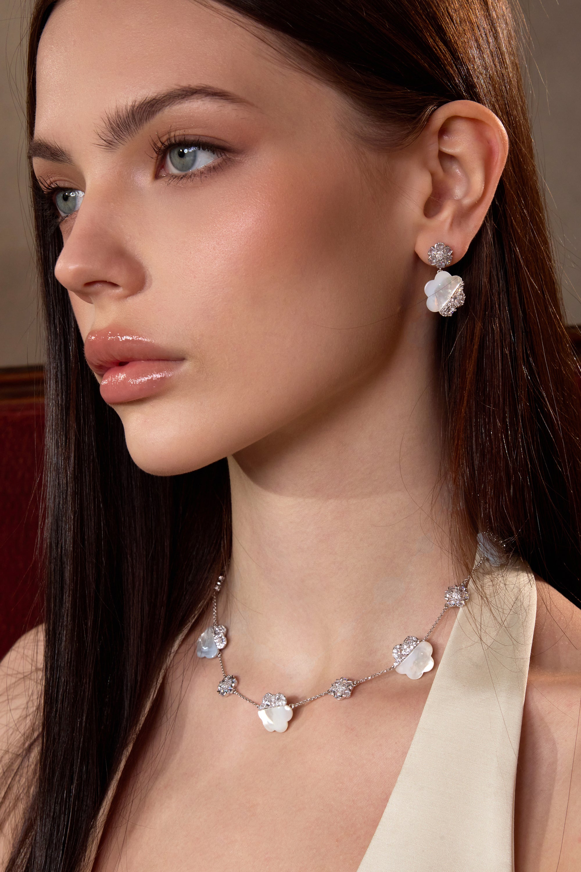 Shell Petal Bloom Necklace
