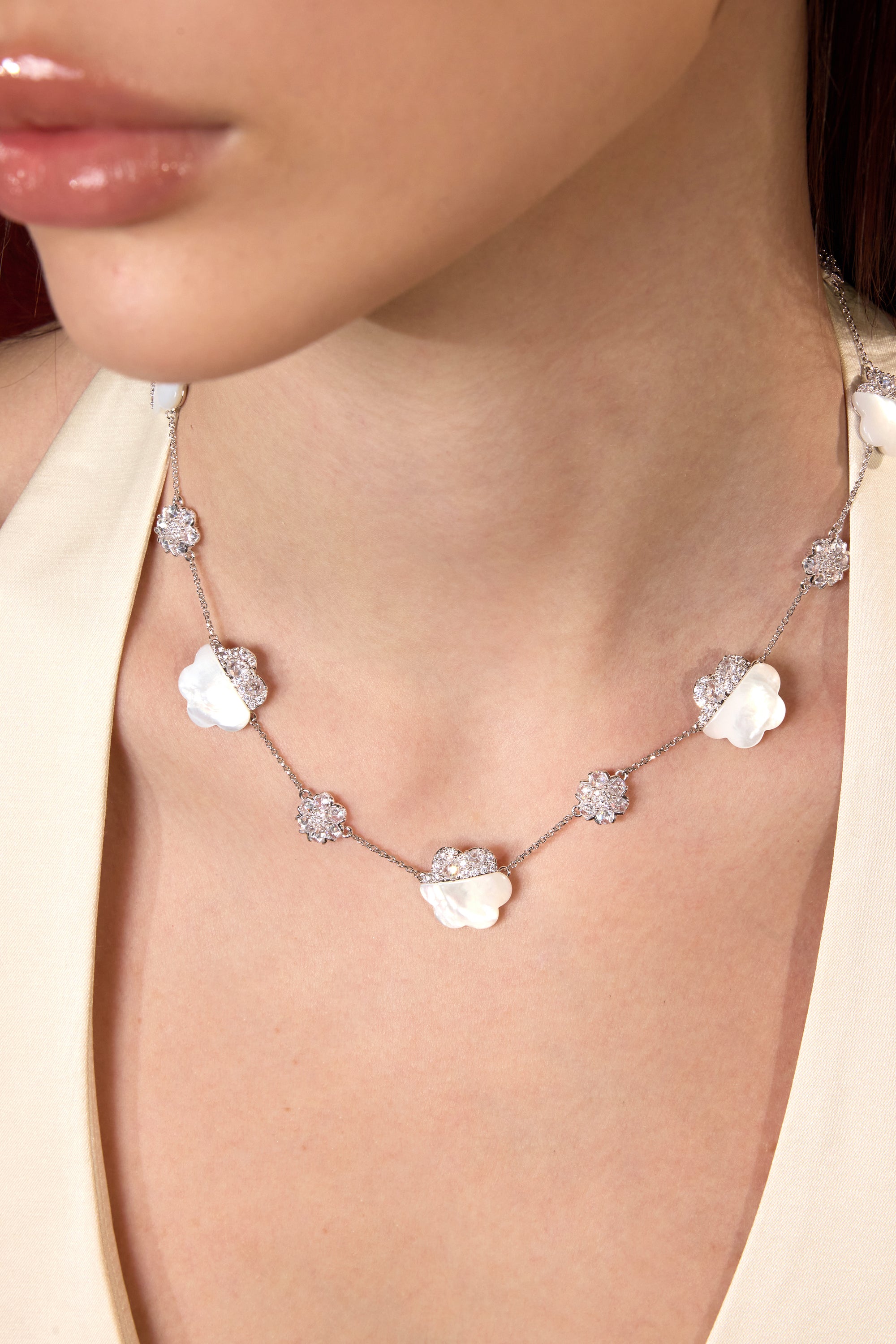 Shell Petal Bloom Necklace