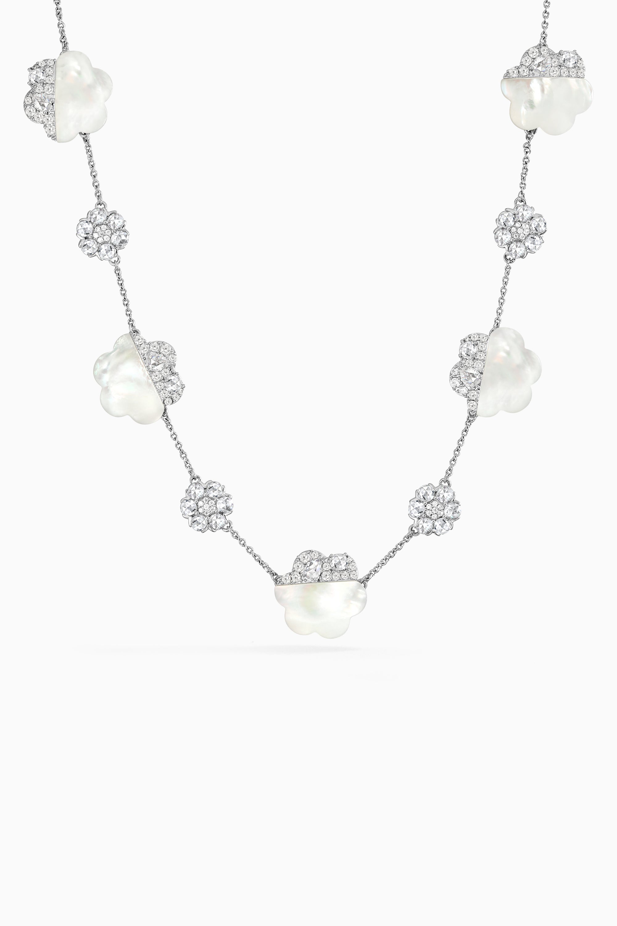 Shell Petal Bloom Necklace