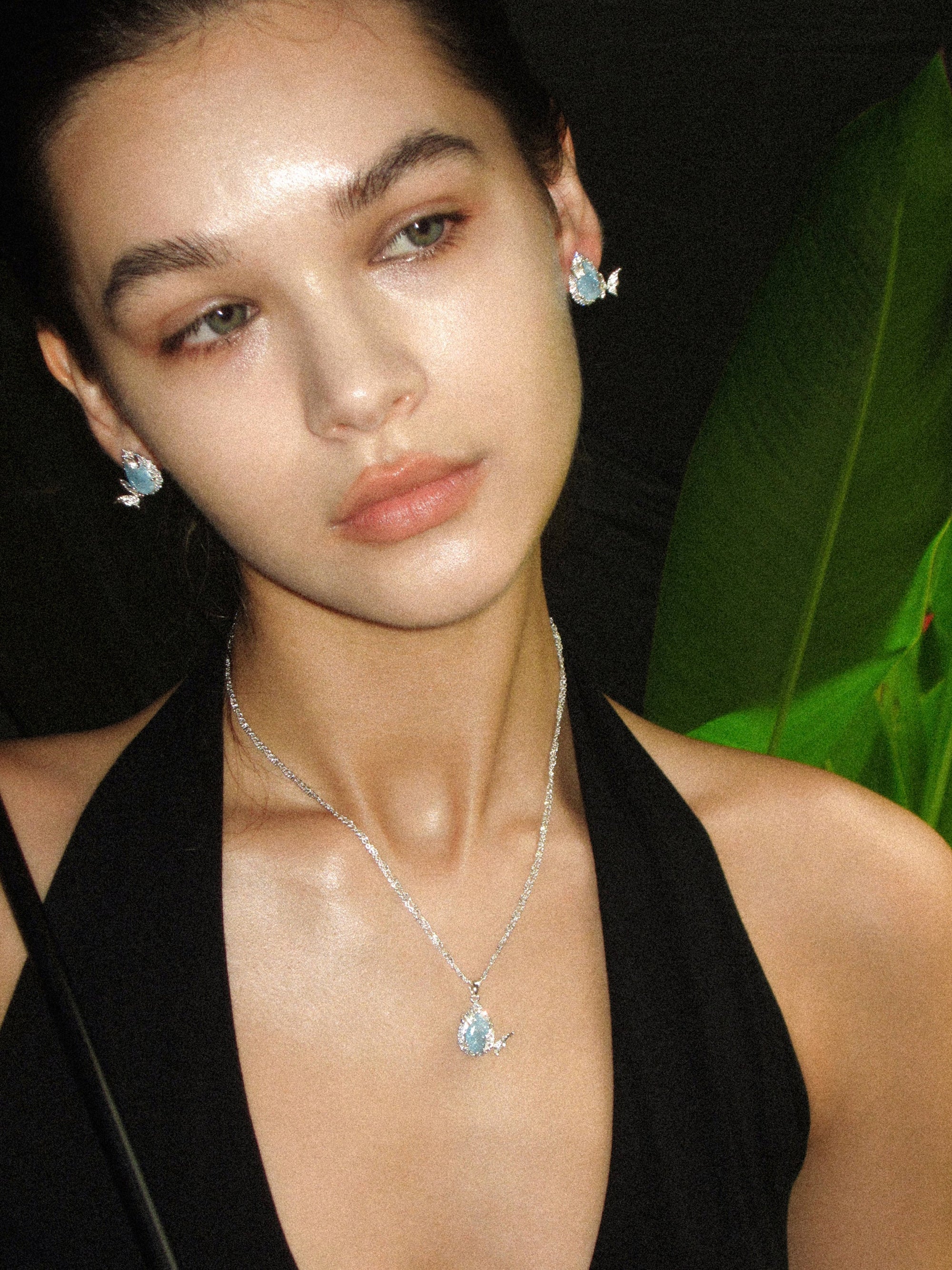 silver/Teardrop-Shaped Double-Layer Butterfly Necklace - booneealus